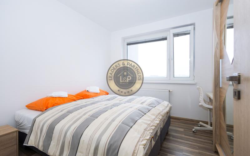 Pekný 3 izbový byt na predaj, BA-Ružinov-Banšelova ul.,
