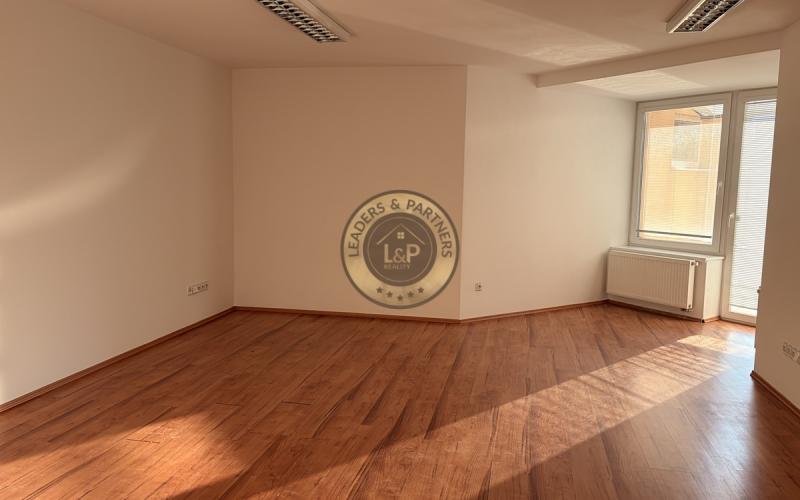 Kancelária na prenájom v centre Senca-Lichnerova-pešia zóna