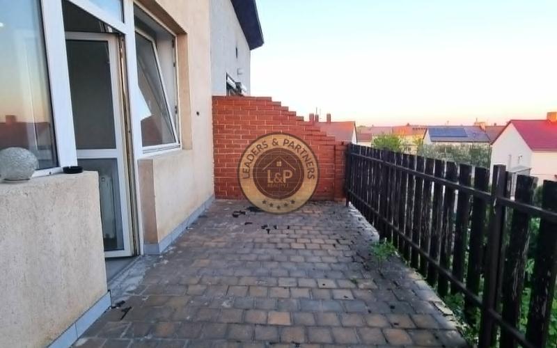 PREDAJ 3podlažný byt so záhradkou v radovom dome Mosonmagyaróvár