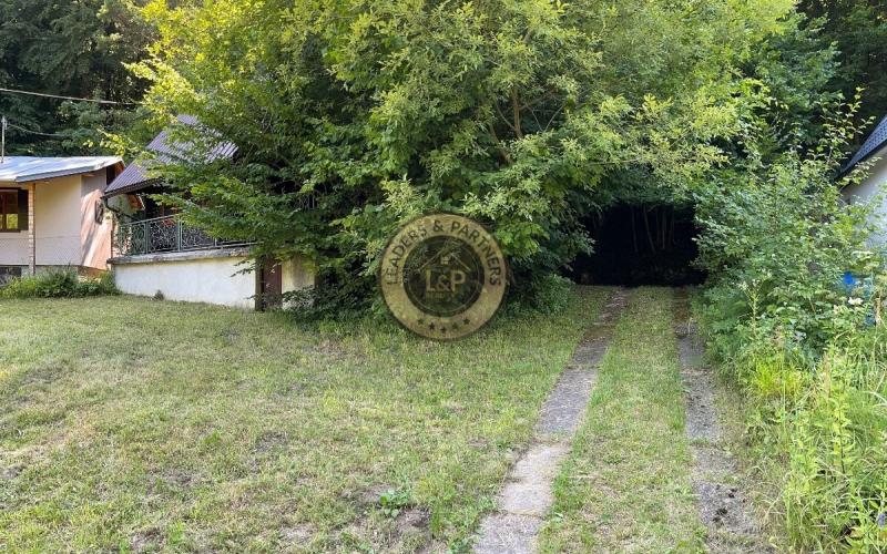 Predaj -chatka na Bukovej - pozemok 420m2 v OV cely oplotený