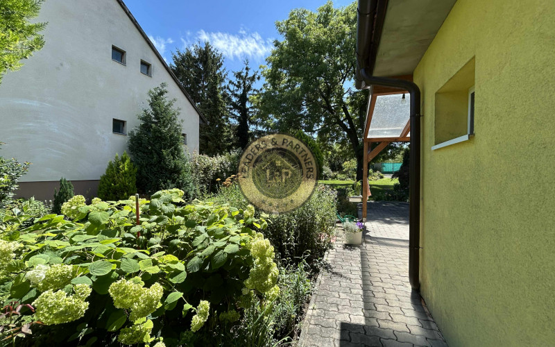PREDAJ rodinný dom na krásnom pozemku  Rajka