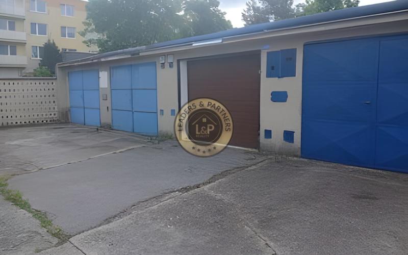 Na predaj garáž v Skalici na ulici Clementisa