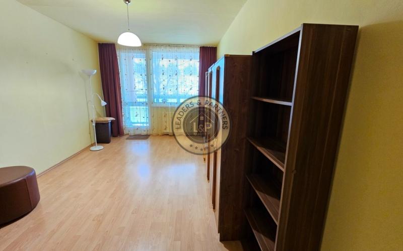 3 izbový byt Košice - Juh, Jánošíkova, čiast. rek., balkón