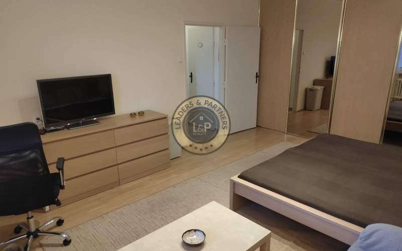 Útulný 1-izb. byt na prenájom, NOVÁ DOBA, BA III