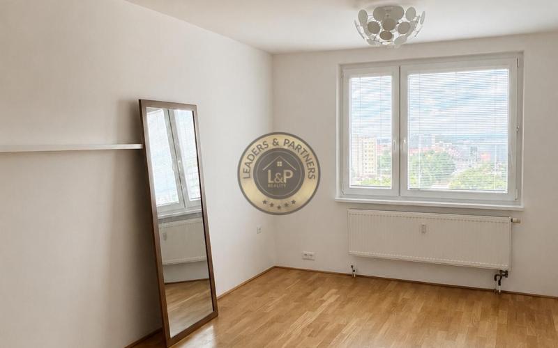 Krásny a svetlý 3-byt s loggiou v Trnave na ul. V.Clementisa