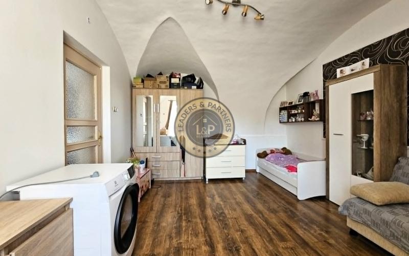 Na predaj zrekonštruovaný 3-izbový tehlový byt – Rajka