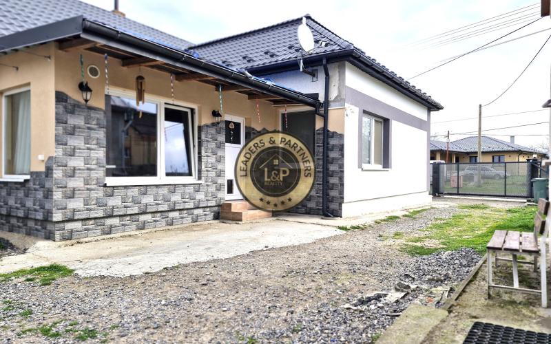 VÝRAZNE ZNÍŽENÁ CENA! Predaj zrekonštruovaného rodinného domu. Fekišovce
