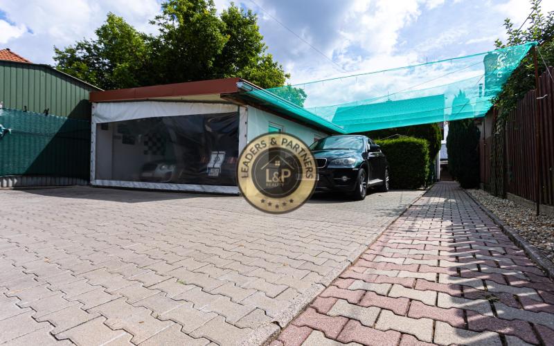 4-izbový RD s 2 garážami blízko centra Košíc
