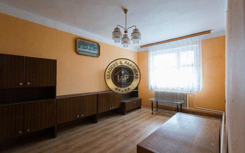 5 izbový dvojpodlažný RD, pozmeok 550 m², obec Valaliky