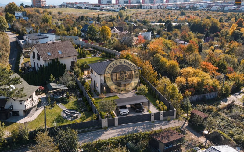 PREDAJ stavebný pozemok Sečovská