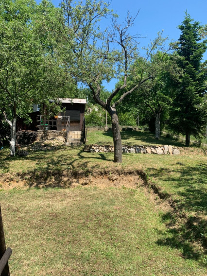 &gt;&gt;Rezervované&lt;&lt; Na predaj záhrada s chatkou, Košice-Vyšné Opátske, 470m2