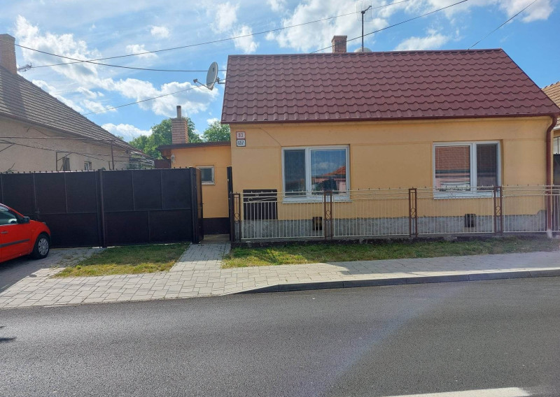 Rezervované -ponúkame na predaj rodinný dom v Brestovanoch